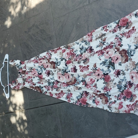 Windsor- Long Dress - Picture 2 of 3